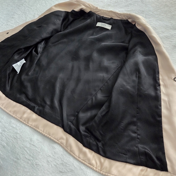 Prada Silk Jacket, Champagne With Soft Black Lining, Size Small 42 - Picture 8 of 16